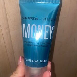 Chris Appleton masque.